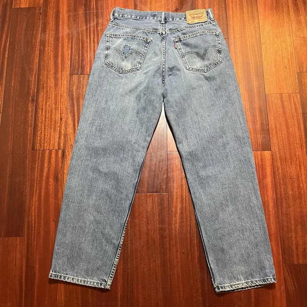 Vintage Levis 550 Jeans Mens 34x32 Blue Relaxed Fit Denim Light Wash Y2K READ *